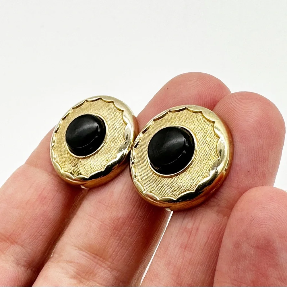 Vintage Brushed Gold Tone & Onyx Round Cufflinks
